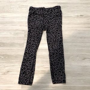 Athleta girls cheetah print Capri